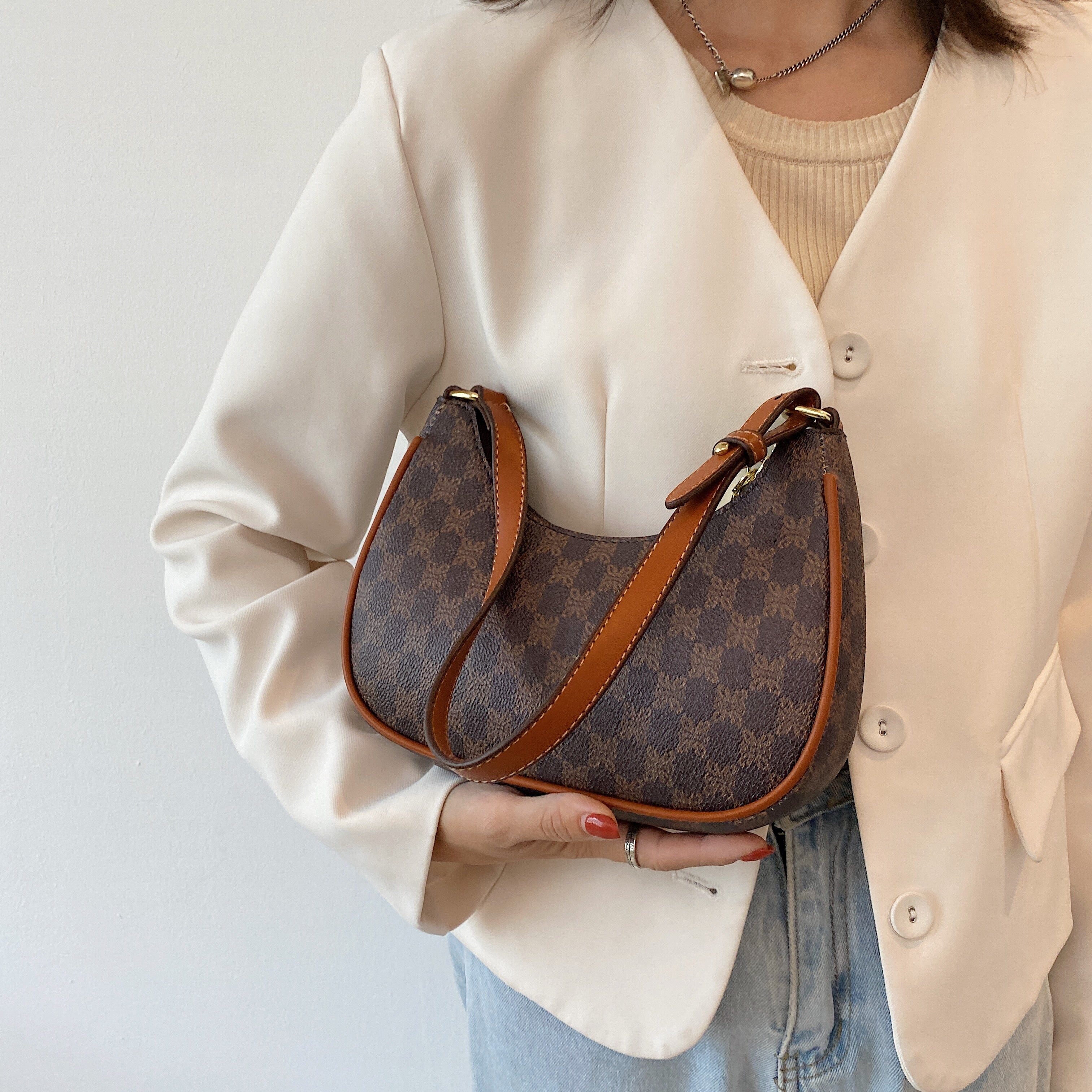 Half-Moon Retro PU Leather Small Underarm